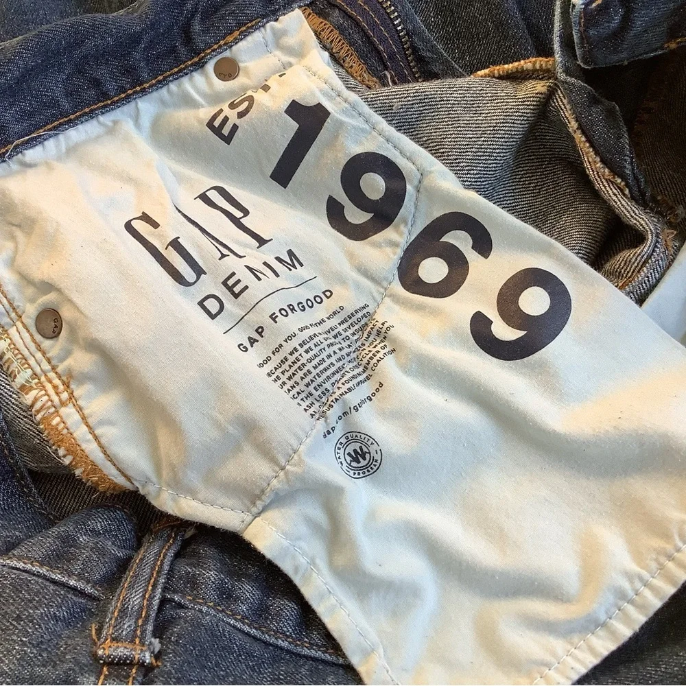 GAP Relaxed fit 100% cotton 30 x 32
